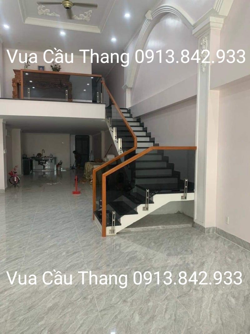 Cầu Thang Kính 52