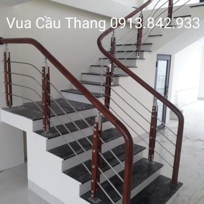 Cầu Thang Inox Tay Vịn Gỗ 09