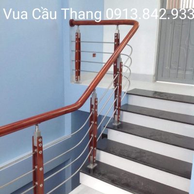 Cầu Thang Inox Tay Vịn Gỗ 19