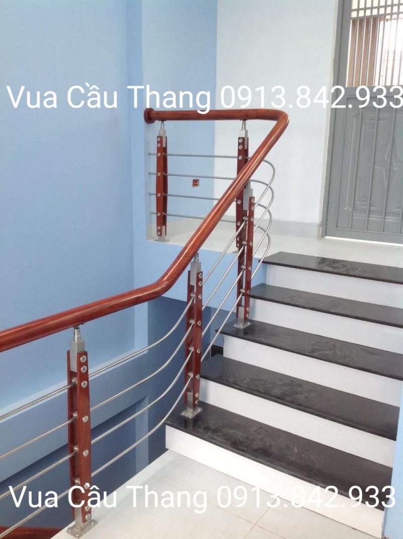 Cầu Thang Inox Tay Vịn Gỗ 19