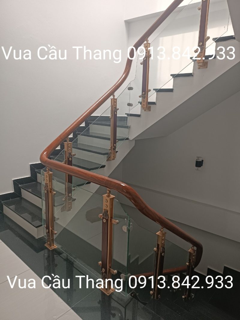 Cầu Thang Kính 70