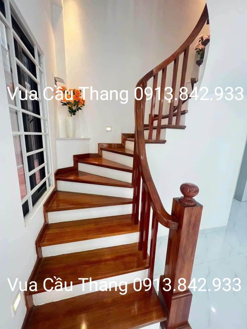 Cầu Thang Gỗ 32