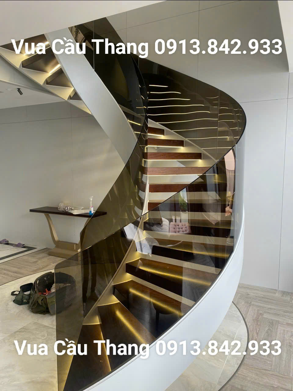 cầu thang xoắn ốc